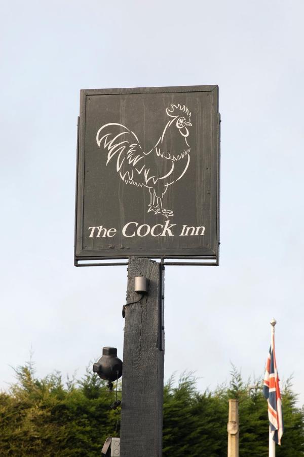 The Cock Inn Hotel Sheering  Buitenkant foto