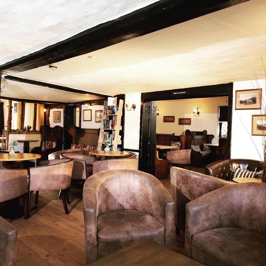 The Cock Inn Hotel Sheering  Buitenkant foto
