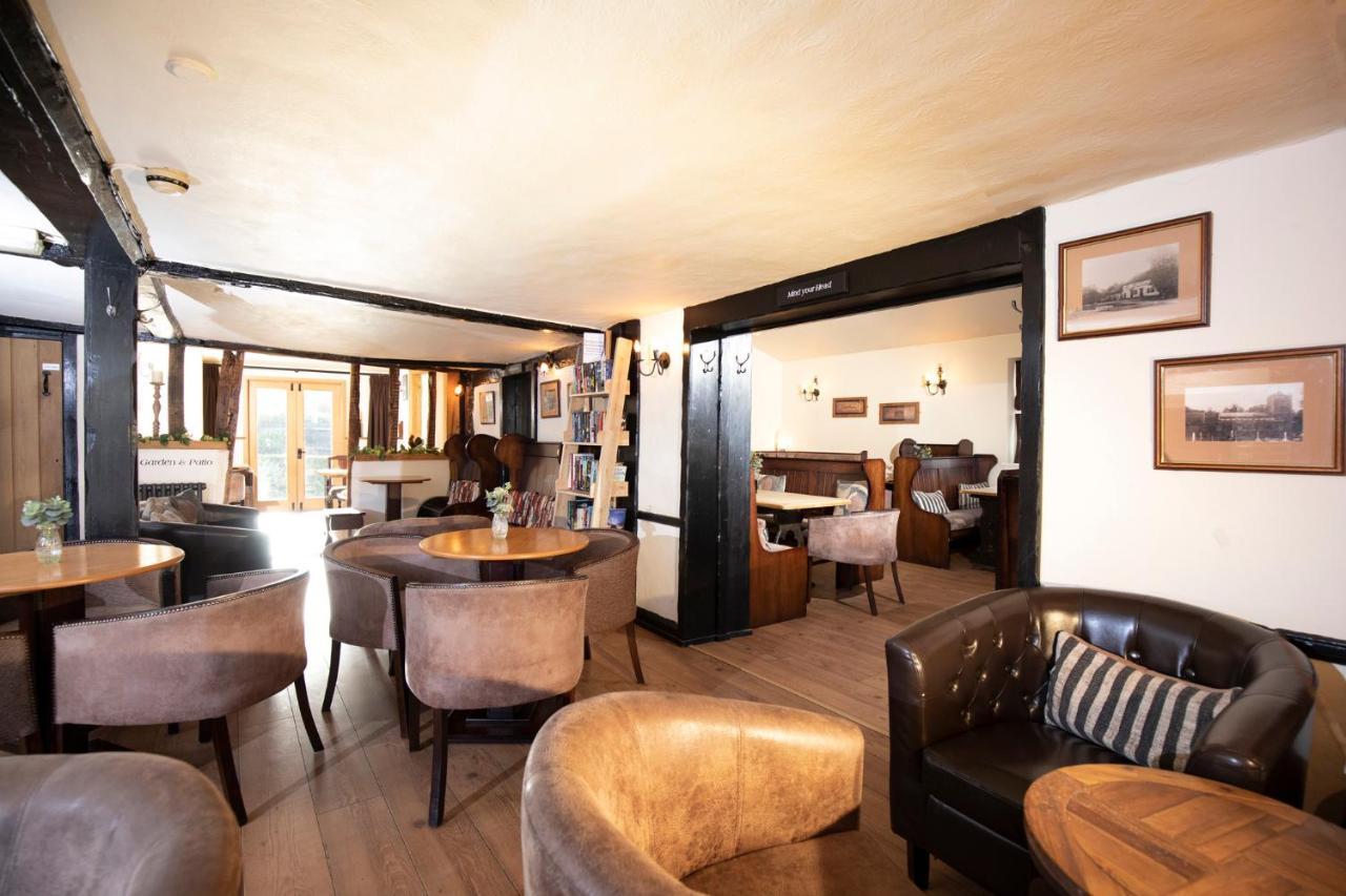 The Cock Inn Hotel Sheering  Buitenkant foto